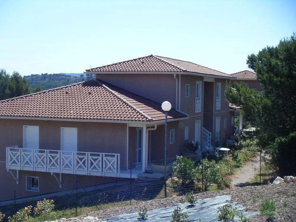 Residence Debussy Carnoux-en-Provence 假日公园